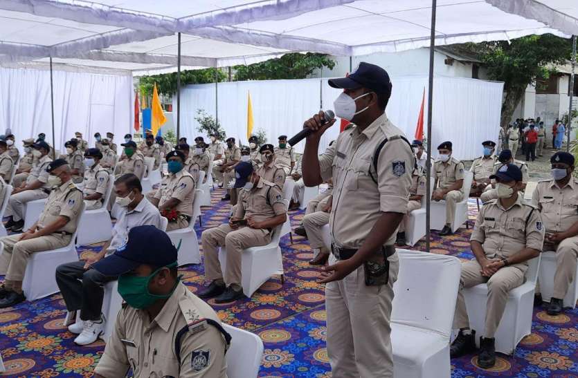 suggestions to DGP.jpg डीजीपी सर! बीमा में शामिल कराएं कोरोना का इलाज