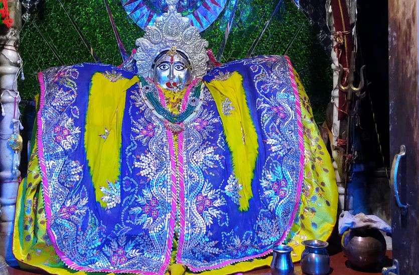 नवरात्र स्पेशल : इंद्र की परियां बनी सामोद महामाया नवरात्र स्पेशल : इंद्र की परियां बनी सामोद महामाया