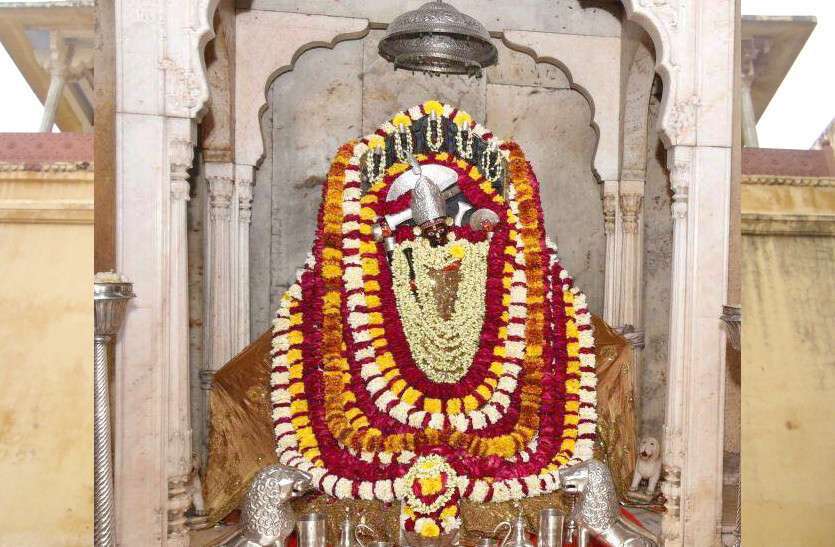 shila_devi1.jpg 500 साल में पहली बार शारदीय नवरात्र पर शिला माता के साक्षात दर्शन नहीं कर सकेंगे भक्त