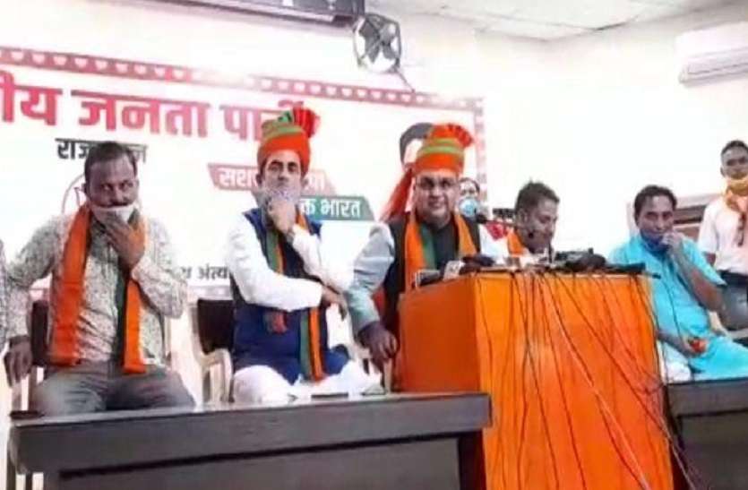 कांग्रेस ने मुस्लिमों को हमेशा वोट बैंक के रूप में इस्तेमाल किया-सिद्धीकी कांग्रेस ने मुस्लिमों को हमेशा वोट बैंक के रूप में इस्तेमाल किया-सिद्धीकी