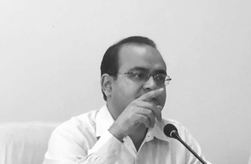 District Magistrate committed 2 habitual criminals to District Badar जिला दंडाधिकारी ने 2 आदतन अपराधियों को किया जिला बदर