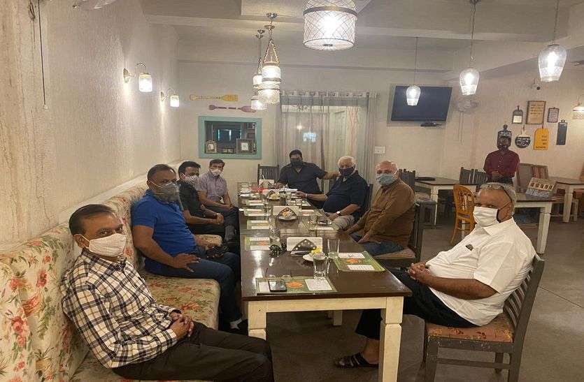 एमआई रोड पर होगी दिवाली की सामूहिक सजावट एमआई रोड पर होगी दिवाली की सामूहिक सजावट