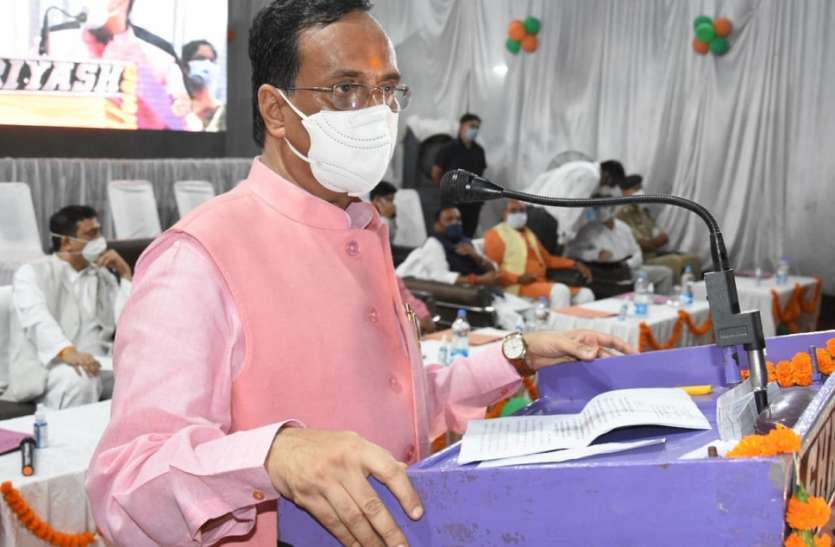 योगी सरकार ने वीवीआईपी जिले के विकास के लिए दिया यह बड़ा बजट,इन विभागों से जनता को मिलेगा योजनाओ का फायदा योगी सरकार ने वीवीआईपी जिले के विकास के लिए दिया यह बड़ा बजट,इन विभागों से जनता को मिलेगा योजनाओ का फायदा