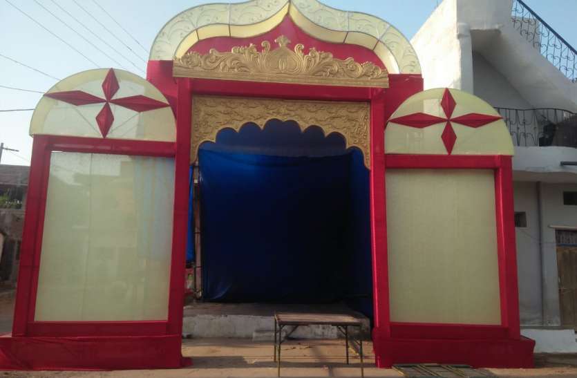 The court of Jagat Janani was decorated, the establishment of Maa Durga will be done in the pandals सज गया जगत जननी का दरबार, पण्डालो में होगी मां दुर्गा की स्थापना