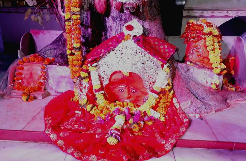 Kalika Mata temple Navratri 2020 - नवरात्रि में मां कालिका माता मंदिर में किया मातारानी का भव्य शृंगार