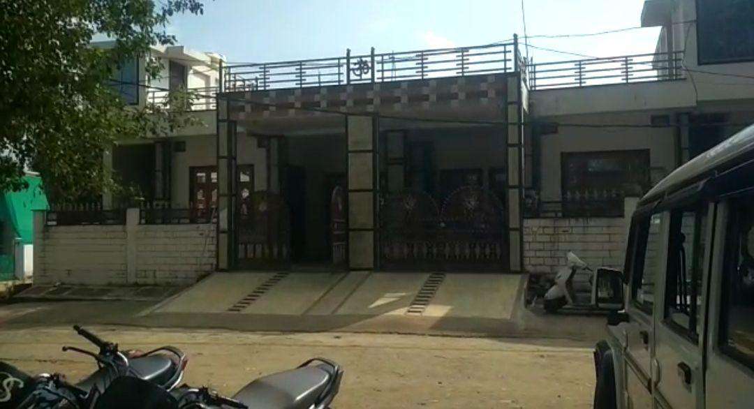 Dhanwantari Nagar LIG resident Mukesh Lamba's.jpg