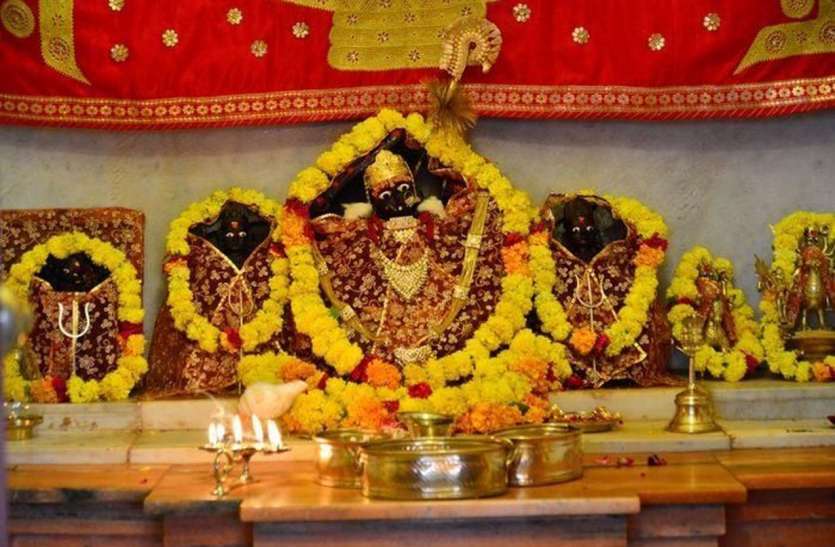 शारदीय नवरात्रा में घर से माता की भक्ति, महामारी से लड़ेगी शक्ति शारदीय नवरात्रा में घर से माता की भक्ति, महामारी से लड़ेगी शक्ति