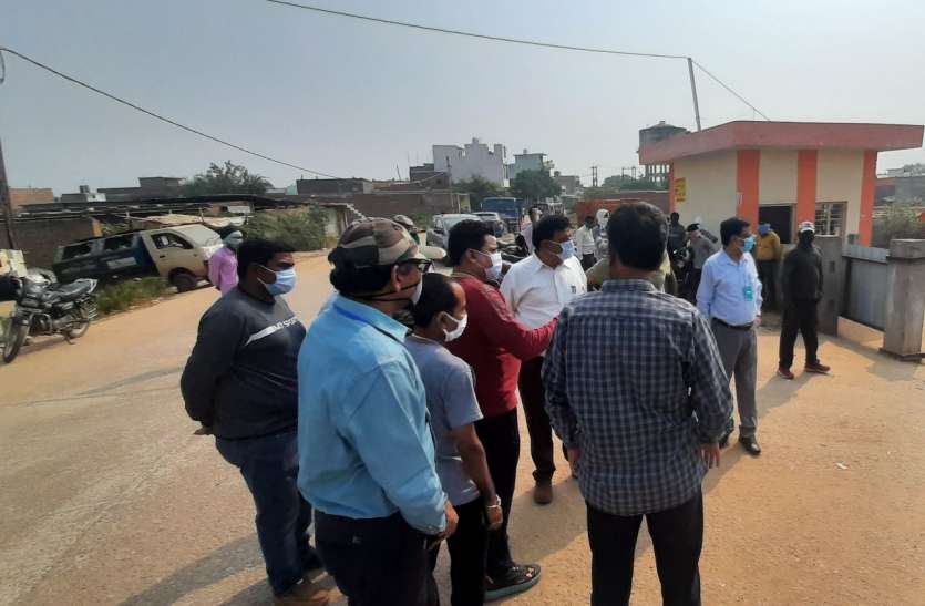कलेक्टर की सख्ती के बाद जागा निगम, कंपनी के वाहनों को किया अधिग्रहित कलेक्टर की सख्ती के बाद जागा निगम, कंपनी के वाहनों को किया अधिग्रहित