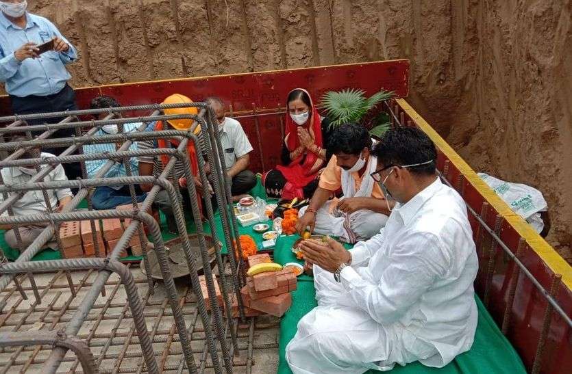 Jat worshiped dairy processing plant in bhilwara डेयरी के दूध प्रसंस्करण संयंत्र का जाट ने किया भूमि पूजन