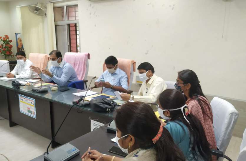 निर्माण कार्यों पर 1 प्रतिशत कर वसलूने के निर्देश निर्माण कार्यों पर 1 प्रतिशत कर वसलूने के निर्देश