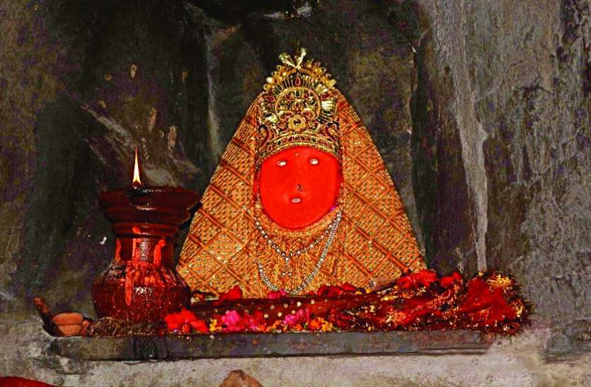 पहिली घटा आइस त नांव परिस घटारानी पहिली घटा आइस त नांव परिस घटारानी