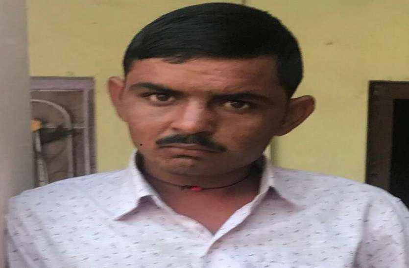 वाहन चोर का साथी भी गिरफ्तार वाहन चोर का साथी भी गिरफ्तार
