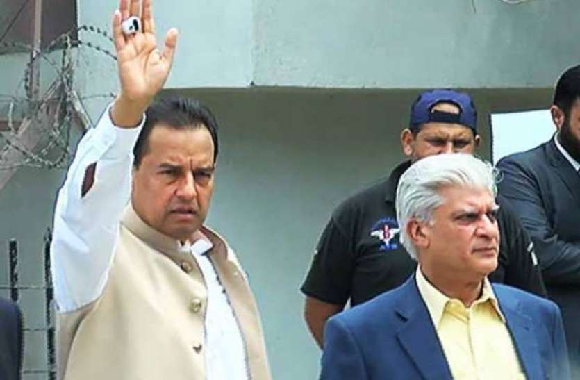 Nawaz Sharif son in Law Karachi: नवाज शरीफ के दामाद कैप्टन सफदर को किया गिरफ्तार, बाद में मिली बेल