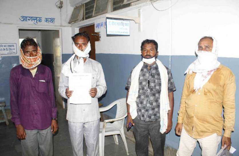 धूल फांक रही अटेर ग्राम पंचायत में हुए 1.25 करोड़ के गोलमाल की फाइल धूल फांक रही अटेर ग्राम पंचायत में हुए 1.25 करोड़ के गोलमाल की फाइल