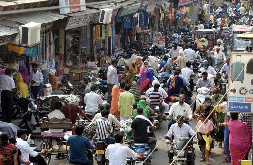 n बाँके बिहारी मंदिर पर क्या भीड़ के दवाब को रोक पायेगा प्रशासन
