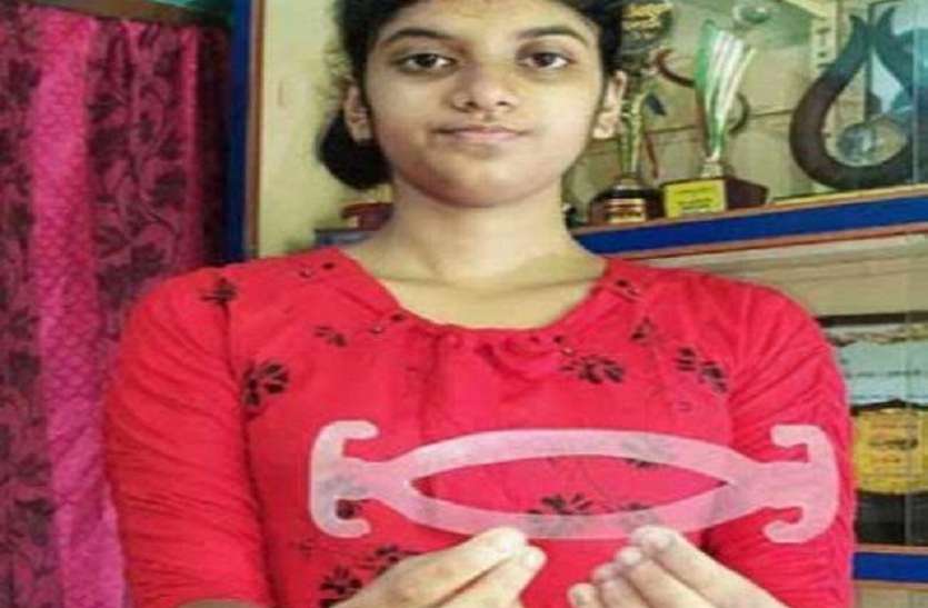 WEST BENGAL--अब कानों में नहीं फंसानी पड़ेगी मास्क की डोर WEST BENGAL--अब कानों में नहीं फंसानी पड़ेगी मास्क की डोर