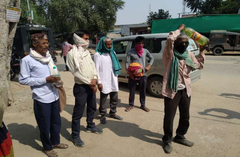 उपखण्ड अधिकारी कार्यालय के बाहर क्षुब्ध वृद्ध ने किया आत्मदाह का प्रयास उपखण्ड अधिकारी कार्यालय के बाहर क्षुब्ध वृद्ध ने किया आत्मदाह का प्रयास