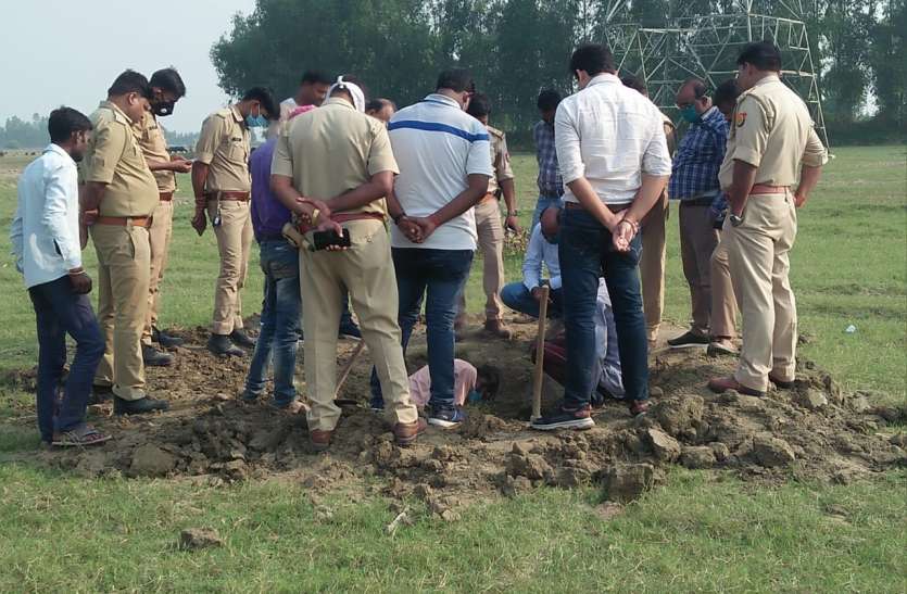 18 महीने बाद मिली हत्या की जानकारी से मचा कोहराम 18 महीने बाद मिली हत्या की जानकारी से मचा कोहराम