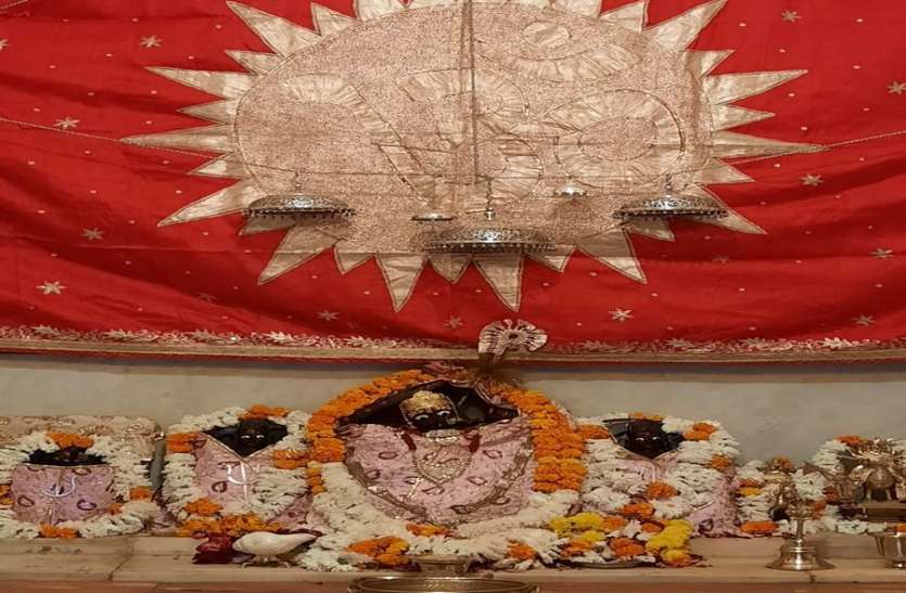 जोधपुर के संस्थापक को मां दुर्गा ने चील के रूप में दिए थे दर्शन जोधपुर के संस्थापक को मां दुर्गा ने चील के रूप में दिए थे दर्शन
