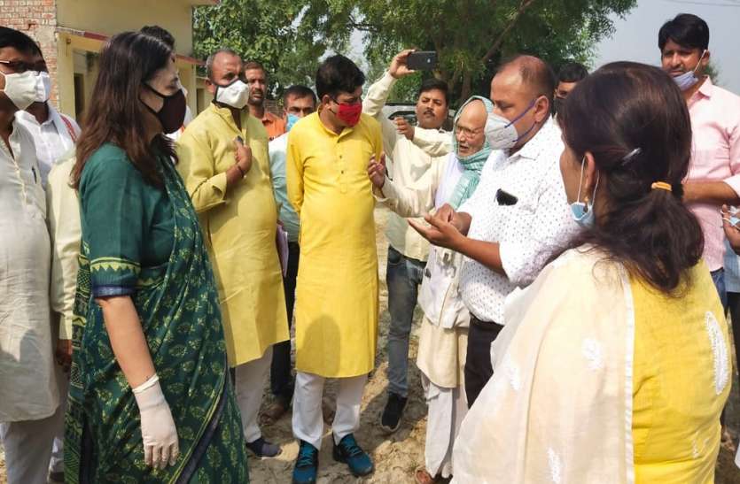 चार दिन में धान क्रय केंद्रों पर सुचारू रूप से खरीद शुरू कराई जाएगी : मेनका गांधी चार दिन में धान क्रय केंद्रों पर सुचारू रूप से खरीद शुरू कराई जाएगी : मेनका गांधी