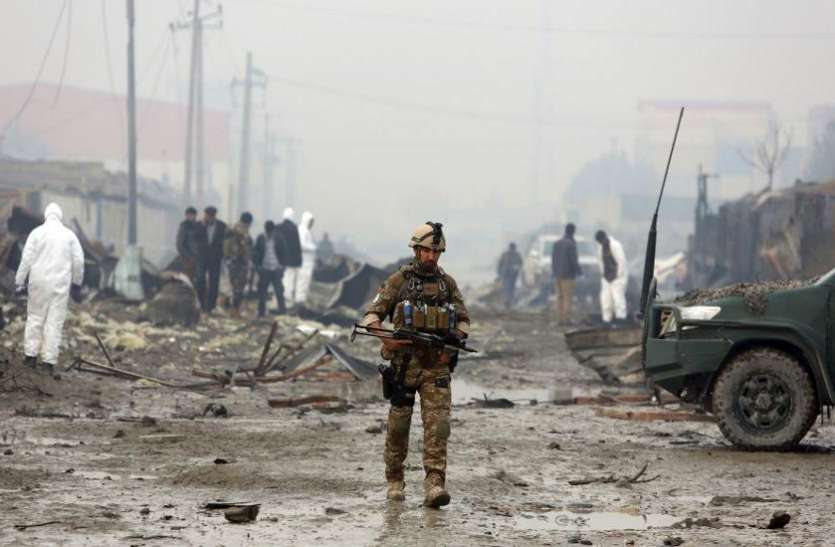 afghanistan_attack.jpg Afghanistan: निमरोज प्रांत में सेना की चौकी पर आतंकी हमला, 20 जवान शहीद
