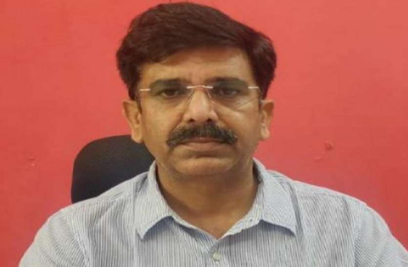 Municipal Commissioner, Satyendra Dhakre Street vendor का कटनी निगमायुक्त को जवाब, साहब पहले...