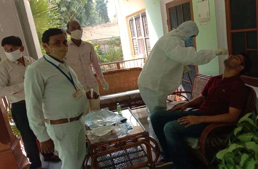 इस जिले के जिला पुलिस अधीक्षक आए कोरोना की चपेट में इस जिले के जिला पुलिस अधीक्षक आए कोरोना की चपेट में