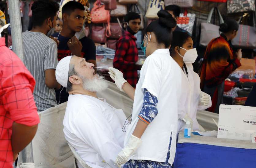 Corona: गुजरात में कोरोना के नए 1021 मरीज, 6 ने दम तोड़ा, मरीजों की रिकवरी रेट 90 फीसदी पहुंची Corona: गुजरात में कोरोना के नए 1021 मरीज, 6 ने दम तोड़ा, मरीजों की रिकवरी रेट 90 फीसदी पहुंची