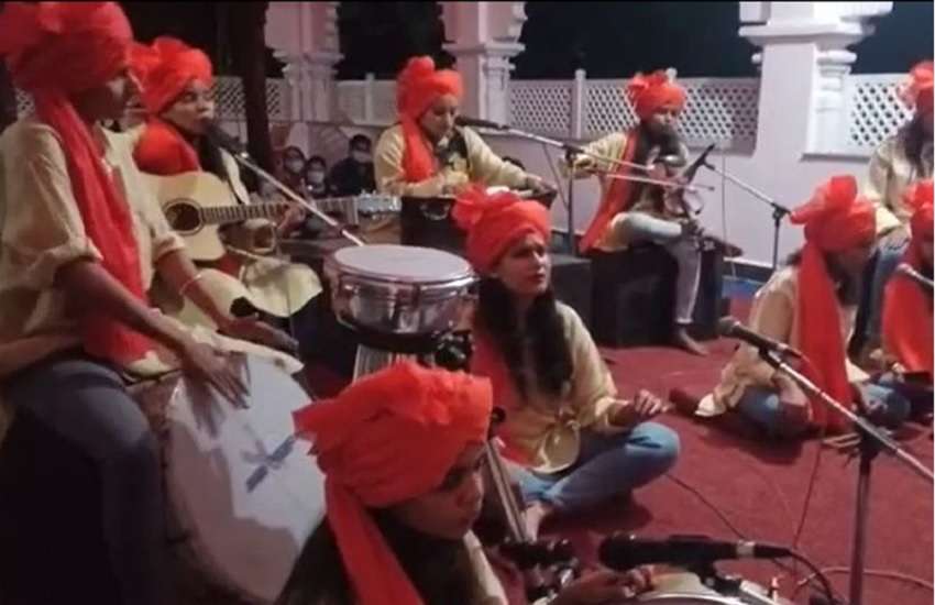 जबलपुर की महिला बैंड पार्टी श्री जानकी बैंड ऑफ वूमन
