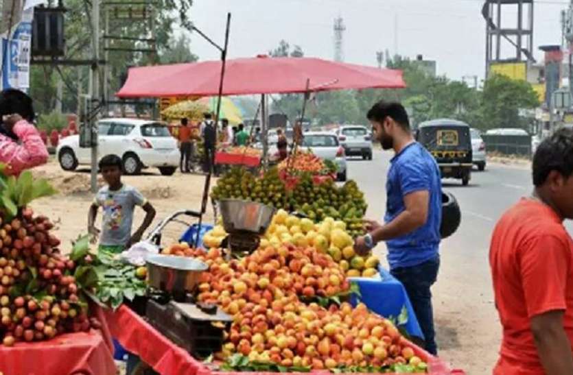 PM street vendor self-reliance campaign से पटरी पर लौटा जीवन (प्रतीकात्मक फोटो) PM street vendor self-reliance campaign से विकलांग से सवांर रहे जीवन