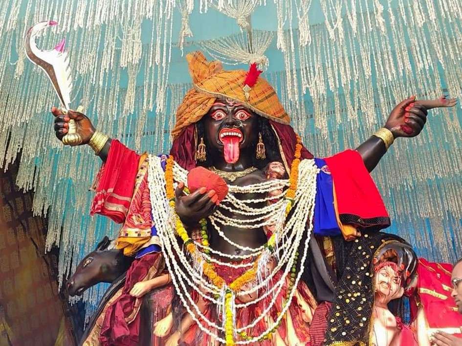 Worshiping Mahagauri on the eighth day of Shardiya Navratri
