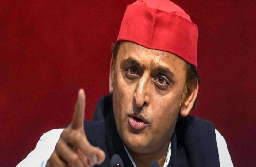 'भारत की हवा गंदी' डोनाल्ड ट्रम्प के कमेंट पर अखिलेश ने सुनाया शेर 'भारत की हवा गंदी' डोनाल्ड ट्रम्प के कमेंट पर अखिलेश ने सुनाया शेर