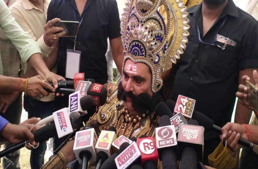 नारी के अपमान में हुआ रावण का अंत : रजा मुराद नारी के अपमान में हुआ रावण का पतन : रजा मुराद