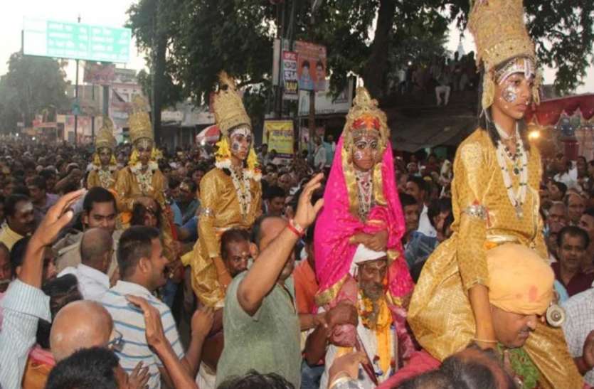Ramnagar Ki Ramleela खास है 200 साल पुरानी रामनगर की रामलीला, पर इस बार पसरा है सन्नाटा