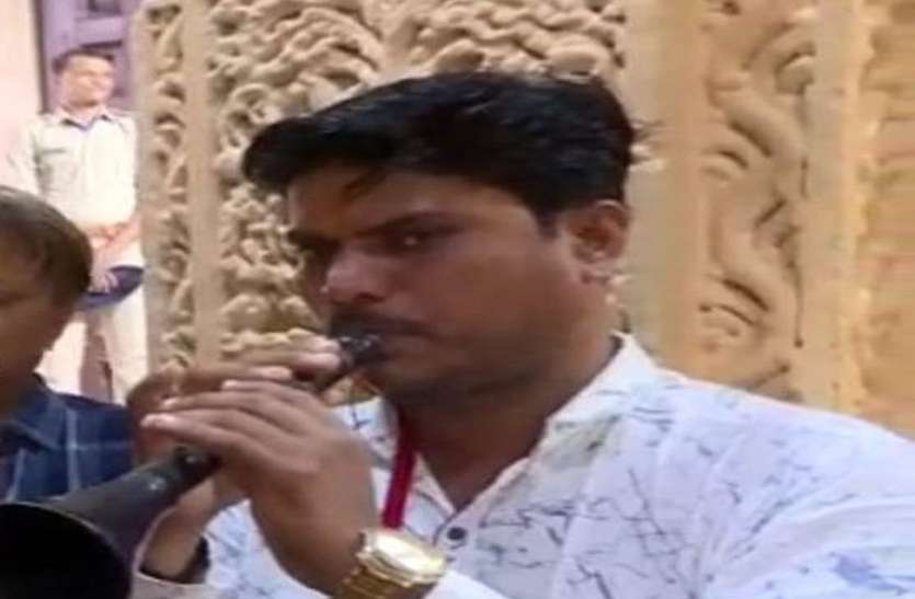 नवरात्र में गूंजी शहनाई की धुन पर मां आद्य शक्ति की आरती नवरात्र में गूंजी शहनाई की धुन पर मां आद्य शक्ति की आरती