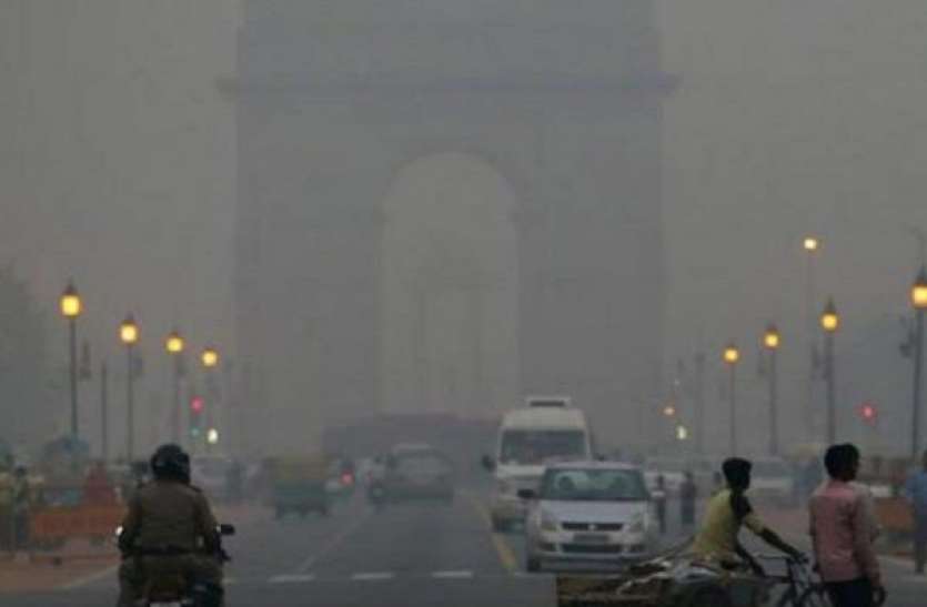 Delhi Air Pollution Air Pollution: दिल्ली की हवा में घुल रहा जहर, आईटीओ और आनंद विहार समेत कई इलाकों AQI 300 के पार