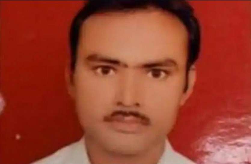 avdhesh-singh-file-photo.jpg प्रेम प्रसंग में हिस्ट्रीशीटर को सुपारी देकर कराई पति की हत्या, 200 किमी दूर जमीन में गढ़ा मिला शव