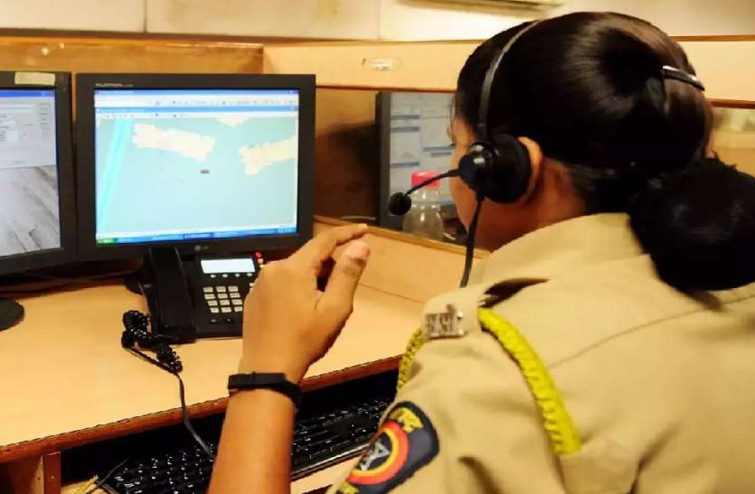 अब अपनी भाषा में करिये डायल 112 पर शिकायत, तुरंत होगी सुनवाई, यूपी पुलिस की बड़ी पहल अब अपनी भाषा में करिये डायल 112 पर शिकायत, तुरंत होगी सुनवाई, यूपी पुलिस की बड़ी पहल