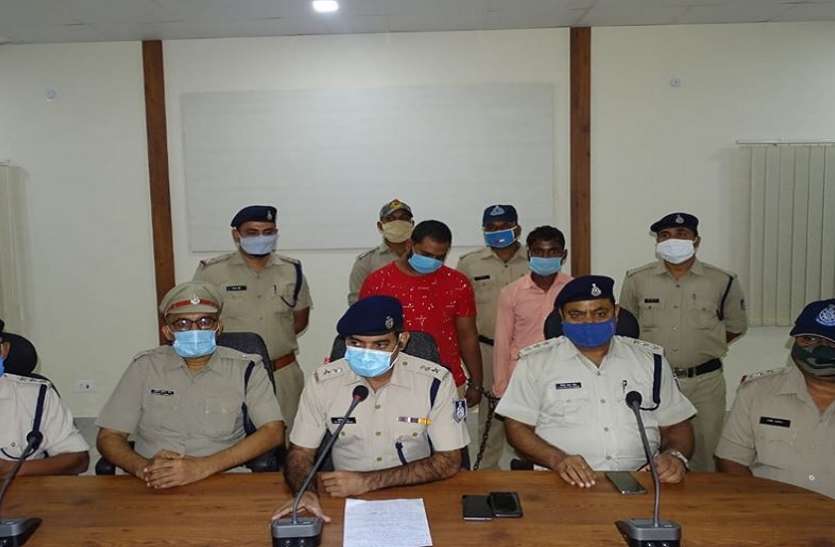 पुलिस गिरफ्त में गांजा तस्कर 47 लाख का गांजा बरामद, दो तस्कर गिरफ्तार