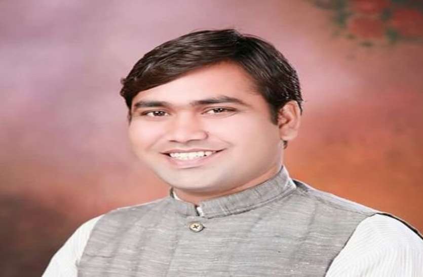navin.jpg कांग्रेस को अपनी पराजय दिख रही है : नवीन मार्कंडेय