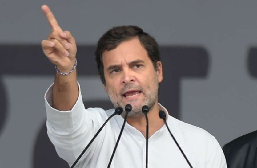 Rahul Gandhi Attack on Modi Government over Farm Law पंजाब में आक्रोशित किसानों ने रावण की जगह फूंका पीएम का पुतला, राहुल बोले- गुस्से में किसान
