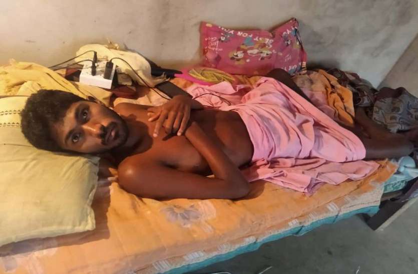 दो वर्ष से बीमार जीवनदास को मदद की दरकार दो वर्ष से बीमार जीवनदास को मदद की दरकार