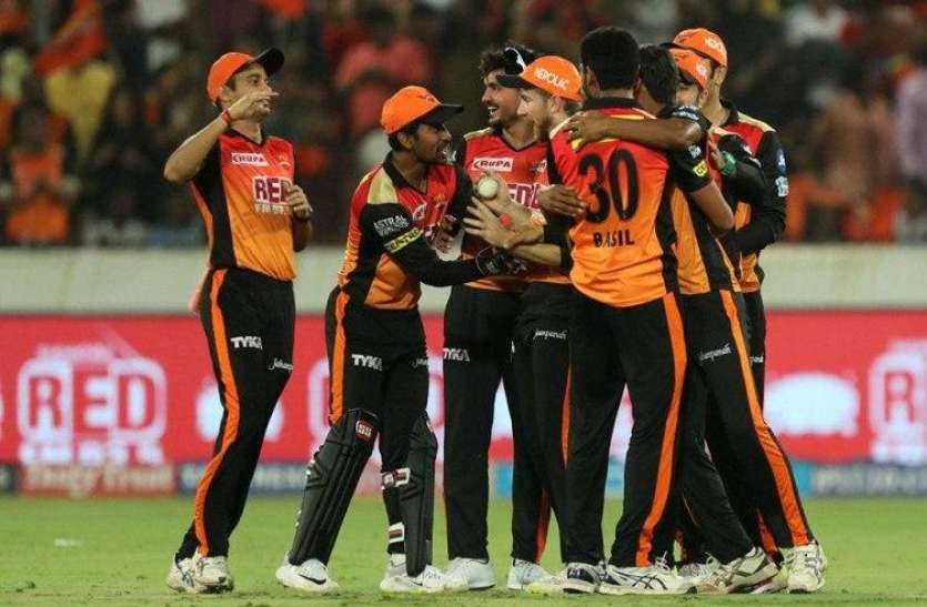 IPL 2020: Hyderabad beat Delhi by 88 runs IPL 2020: साहा के तूफान में उड़ा DC, हैदराबाद ने 88 रनों से जीता मैच