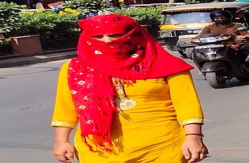 गुलाबीनगर में बदल रहा मौसम का मिजाज गुलाबीनगर में बदल रहा मौसम का मिजाज