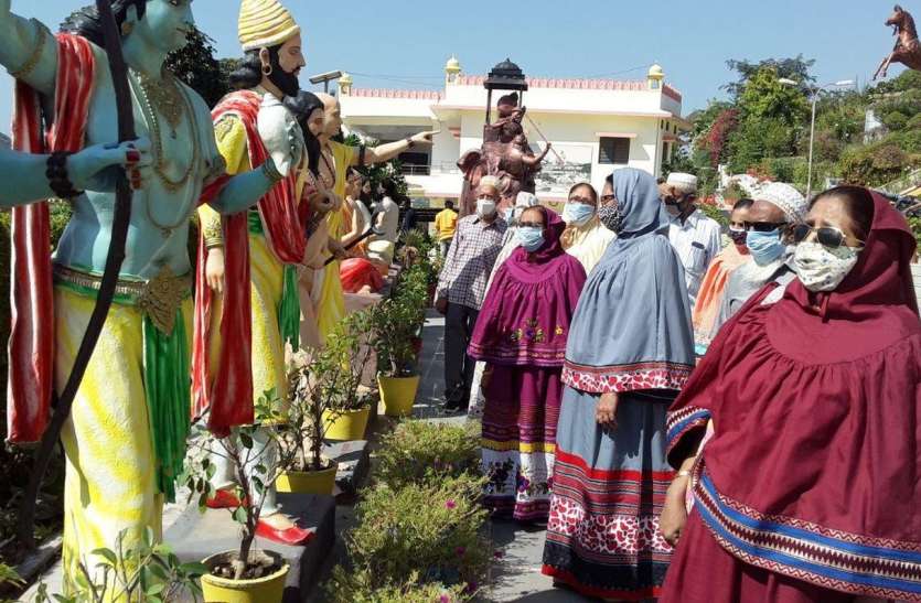 Tourist's increased in pratap gaurav kendra प्रताप गौरव केंद्र में पर्यटको की रेलमपेल बढ़ी