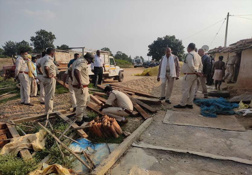 दो दिन में डेढ़ लाख की 110 नग अवैध चिरान जब्त, पिकअप समेत लकड़ी तस्करी में शामिल एक गिरफ्तार