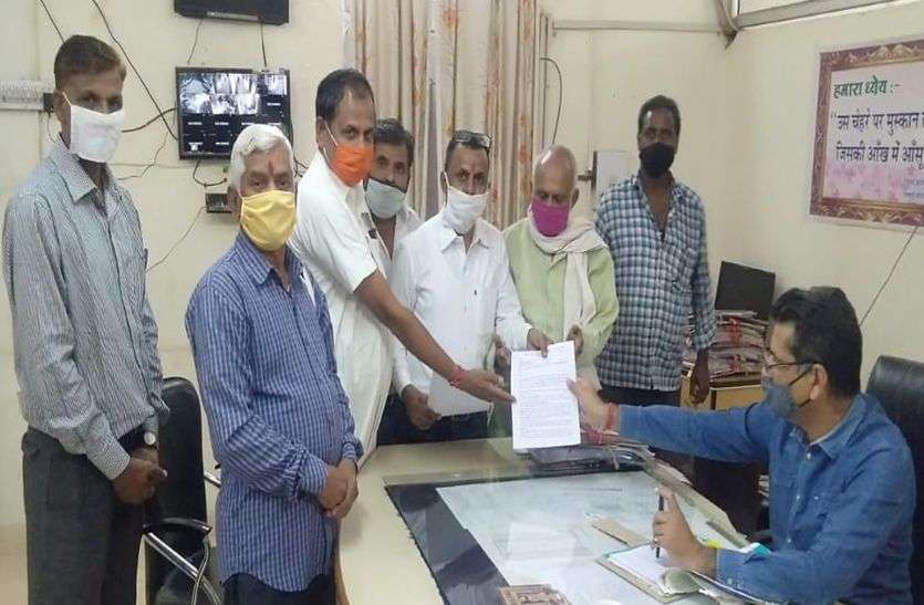 श्रम विरोधी प्रावधान को हटाने की मांग श्रम विरोधी प्रावधान को हटाने की मांग