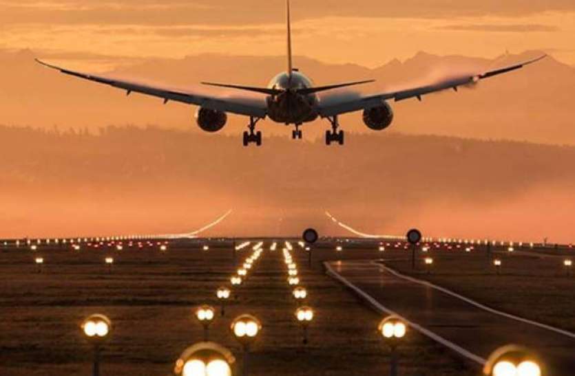 DGCA Suspension on scheduled international flights till November 30 डीजीसीए ने 30 नवंबर तक अंतरराष्ट्रीय वाणिज्यिक उड़ानों को किया निलंबित