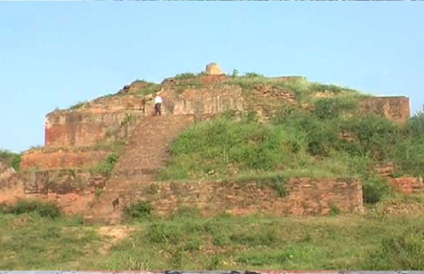 Kauravas and Pandavas
