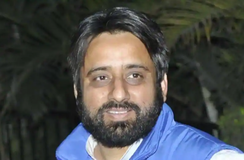 aap mla amantullah khan NIA की शिकायत पर अमानतुल्ला खान के खिलाफ FIR, काम में बाधा डालने का आरोप